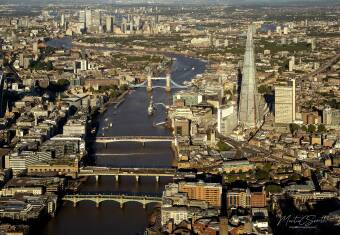 Bridges on the Thames Cover Image